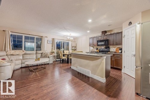 12111 167A Avenue, Edmonton, AB - Indoor Photo Showing Living Room