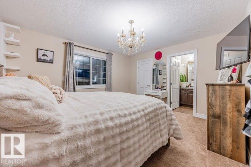 12111 167A Avenue, Edmonton, AB - Indoor Photo Showing Bedroom