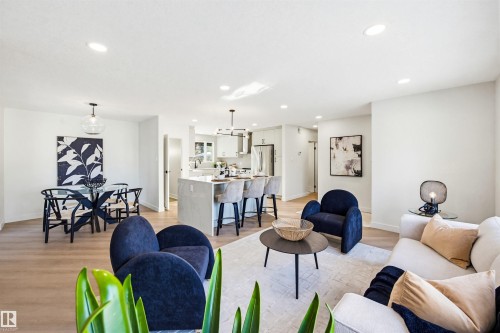 14503 80 Avenue, Edmonton, AB - Indoor Photo Showing Living Room
