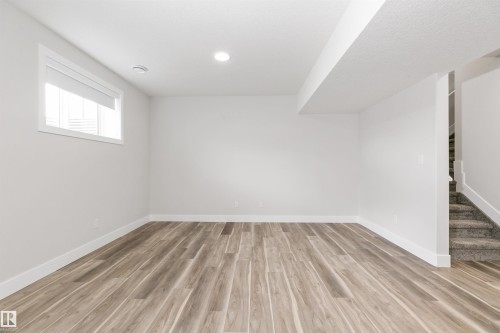 5060 Chappelle Road, Edmonton, AB - Indoor Photo Showing Other Room