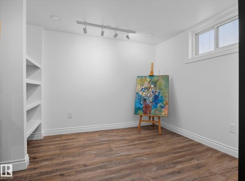 6408 84 Street, Edmonton, AB - Indoor Photo Showing Other Room