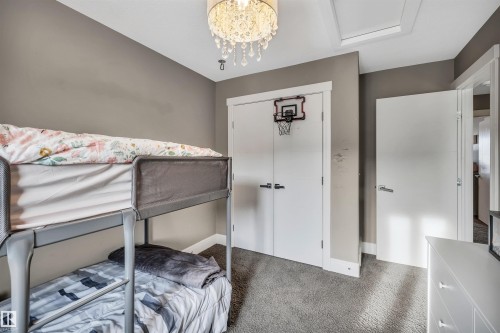 615 40 Avenue Nw, Edmonton, AB - Indoor Photo Showing Bedroom