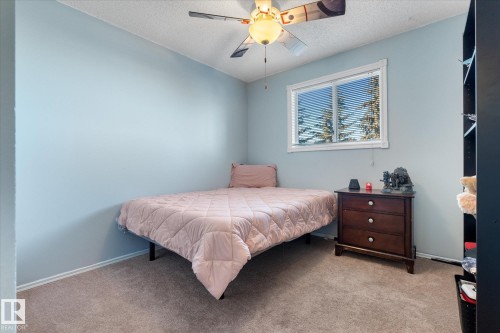 135 St. Andrews Drive, Stony Plain, AB - Indoor Photo Showing Bedroom