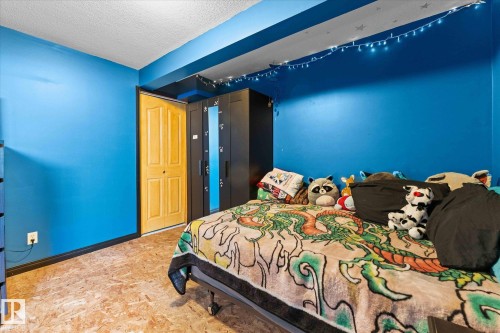 135 St. Andrews Drive, Stony Plain, AB - Indoor Photo Showing Bedroom