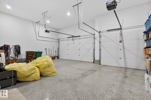 17 Evermore Crescent, St. Albert, AB - Indoor Photo Showing Garage