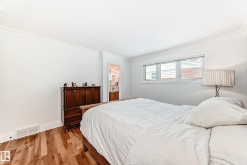 18 Morgan Crescent, St. Albert, AB - Indoor Photo Showing Bedroom