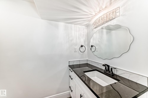 18 Morgan Crescent, St. Albert, AB - Indoor Photo Showing Bathroom