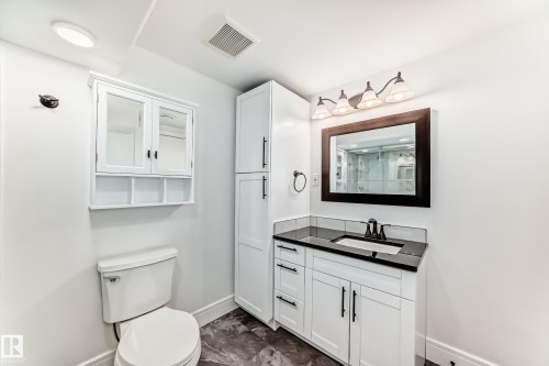 18 Morgan Crescent, St. Albert, AB - Indoor Photo Showing Bathroom