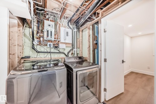 18 Morgan Crescent, St. Albert, AB - Indoor Photo Showing Laundry Room