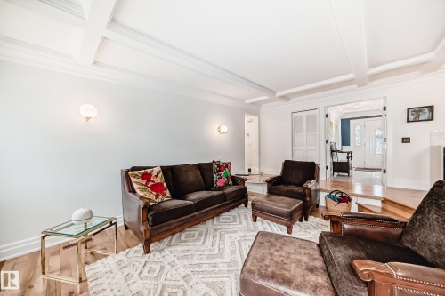 18 Morgan Crescent, St. Albert, AB - Indoor Photo Showing Living Room