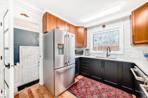 18 Morgan Crescent, St. Albert, AB - Indoor Photo Showing Kitchen