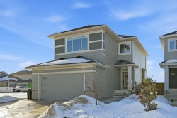 54 WILLOW Link  Fort Saskatchewan, AB T8L 0W4
