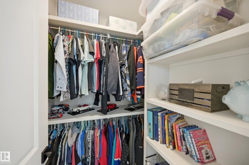 54 Willow Link, Fort Saskatchewan, AB - Indoor With Storage