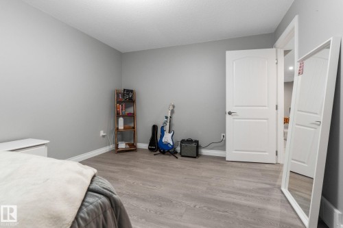 2 Longview Point(E), Spruce Grove, AB - Indoor Photo Showing Bedroom
