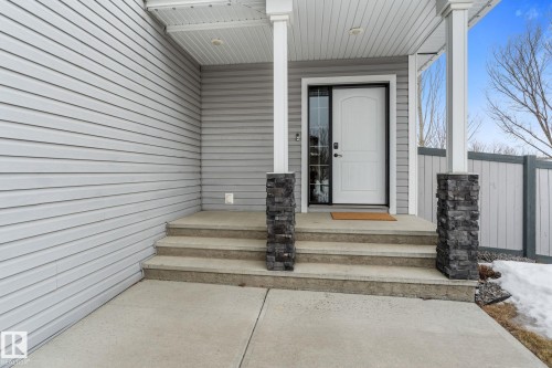 2 Longview Point(E), Spruce Grove, AB - Outdoor With Exterior