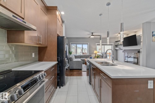 16807 60 Street, Edmonton, AB - Indoor Photo Showing Kitchen With Double Sink With Upgraded Kitchen