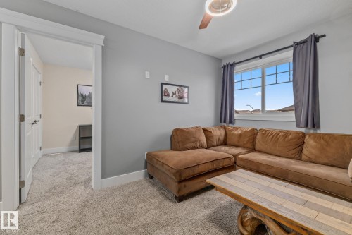 16807 60 Street, Edmonton, AB - Indoor Photo Showing Living Room