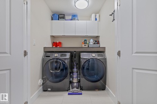 16807 60 Street, Edmonton, AB - Indoor Photo Showing Laundry Room