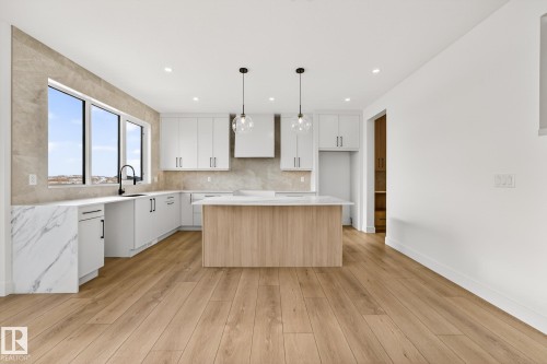4005 40 Ave, Beaumont, AB - Indoor Photo Showing Kitchen With Upgraded Kitchen