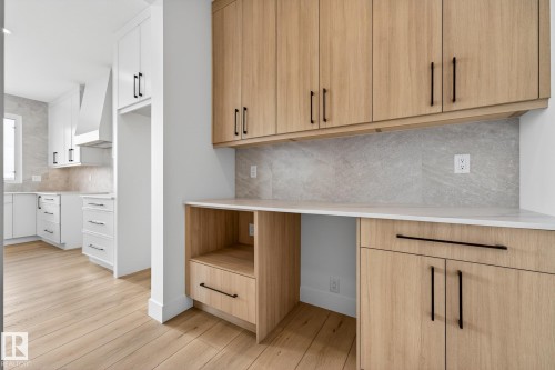 4005 40 Ave, Beaumont, AB - Indoor Photo Showing Kitchen