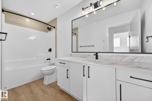 4005 40 Ave, Beaumont, AB - Indoor Photo Showing Bathroom