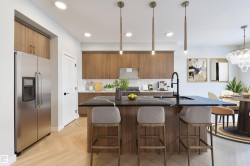 5 COBBLESTONE Gate  Spruce Grove, AB T7X 4E4