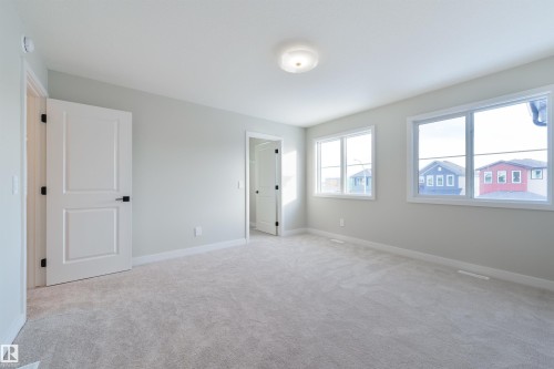 5 Cobblestone Gate, Spruce Grove, AB - Indoor Photo Showing Other Room