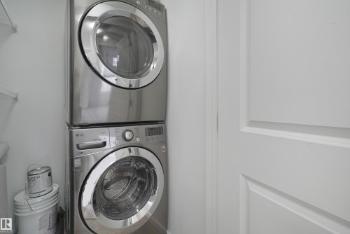 114 3357 16A Avenue, Edmonton, AB - Indoor Photo Showing Laundry Room
