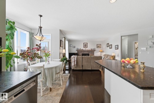 766 Hardy Point(E), Edmonton, AB - Indoor