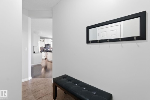 766 Hardy Point(E), Edmonton, AB - Indoor Photo Showing Other Room