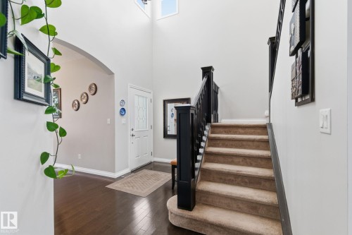 766 Hardy Point(E), Edmonton, AB - Indoor Photo Showing Other Room