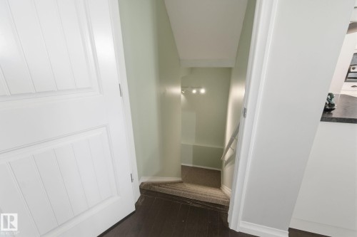 766 Hardy Point(E), Edmonton, AB - Indoor Photo Showing Other Room