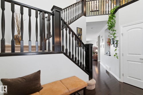 766 Hardy Point(E), Edmonton, AB - Indoor Photo Showing Other Room