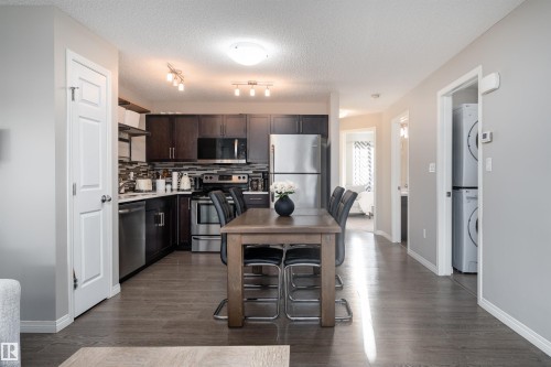 8 7385 Edgemont Way, Edmonton, AB - Indoor