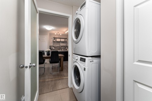 8 7385 Edgemont Way, Edmonton, AB - Indoor Photo Showing Laundry Room