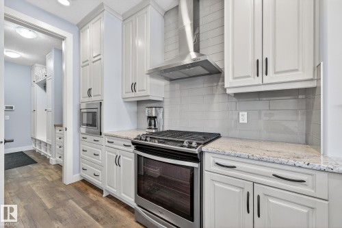 8810 24 Avenue, Edmonton, AB - Indoor Photo Showing Kitchen With Upgraded Kitchen