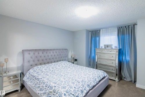 888 Cy Becker Drive, Edmonton, AB - Indoor Photo Showing Bedroom