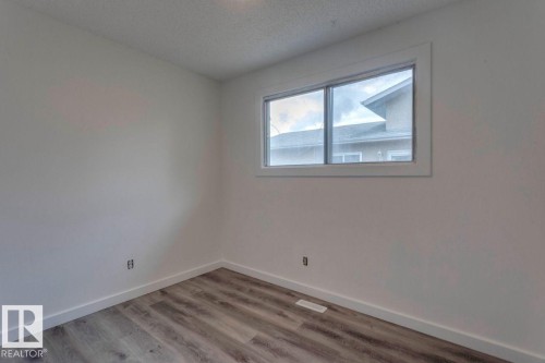 14528 34 Street, Edmonton, AB - Indoor Photo Showing Other Room