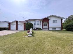 3711 RAILWAY Avenue  Mallaig, AB T0A 2K0