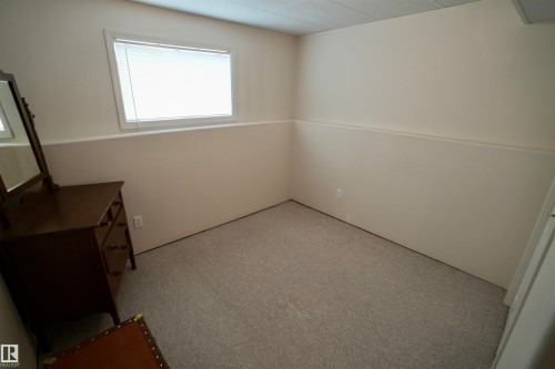 3711 Railway Avenue, Mallaig, AB - Indoor Photo Showing Other Room