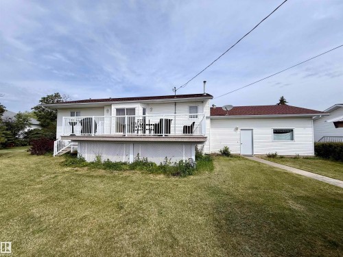 3711 Railway Avenue, Mallaig, AB - Outdoor With Deck Patio Veranda