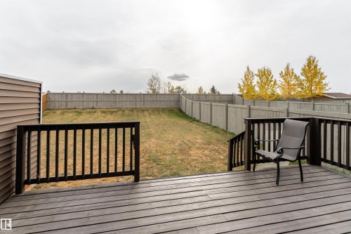 521 Ebbers Way, Edmonton, AB - Outdoor