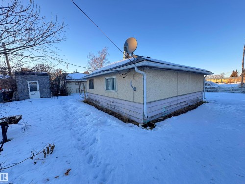 View of smaller home. - 10407 102 Street, Westlock, AB - Outdoor