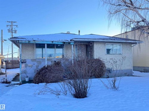 10407 102 Street, Westlock, AB - Outdoor