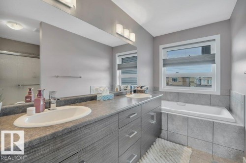 45 Sandalwood Place, Leduc, AB - Indoor Photo Showing Bathroom