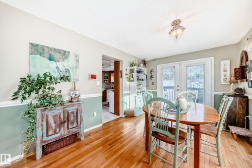 11415 71 Street, Edmonton, AB - Indoor Photo Showing Dining Room