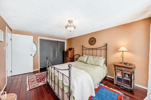 11415 71 Street, Edmonton, AB - Indoor Photo Showing Bedroom