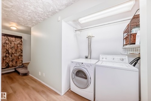 11415 71 Street, Edmonton, AB - Indoor Photo Showing Laundry Room