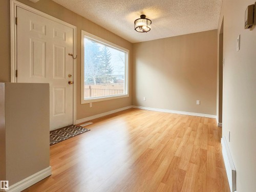 69 3812 20 Avenue, Edmonton, AB - Indoor Photo Showing Other Room