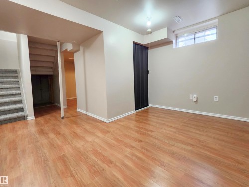 69 3812 20 Avenue, Edmonton, AB - Indoor Photo Showing Other Room